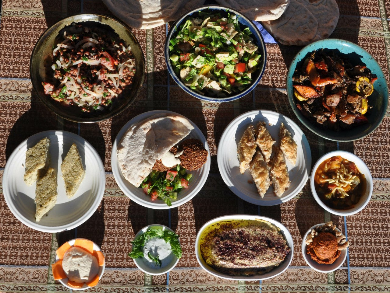 Dinner Ideas for Meat Eaters and Vegetarians Essential Foods Direct